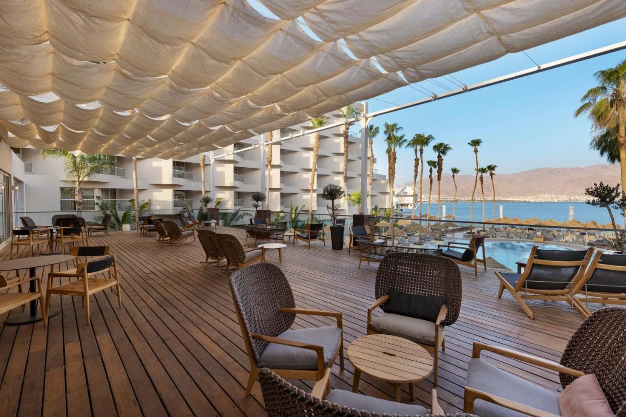 فندق Aria إيلات المظهر الخارجي الصورة The pool deck at the Dead Sea