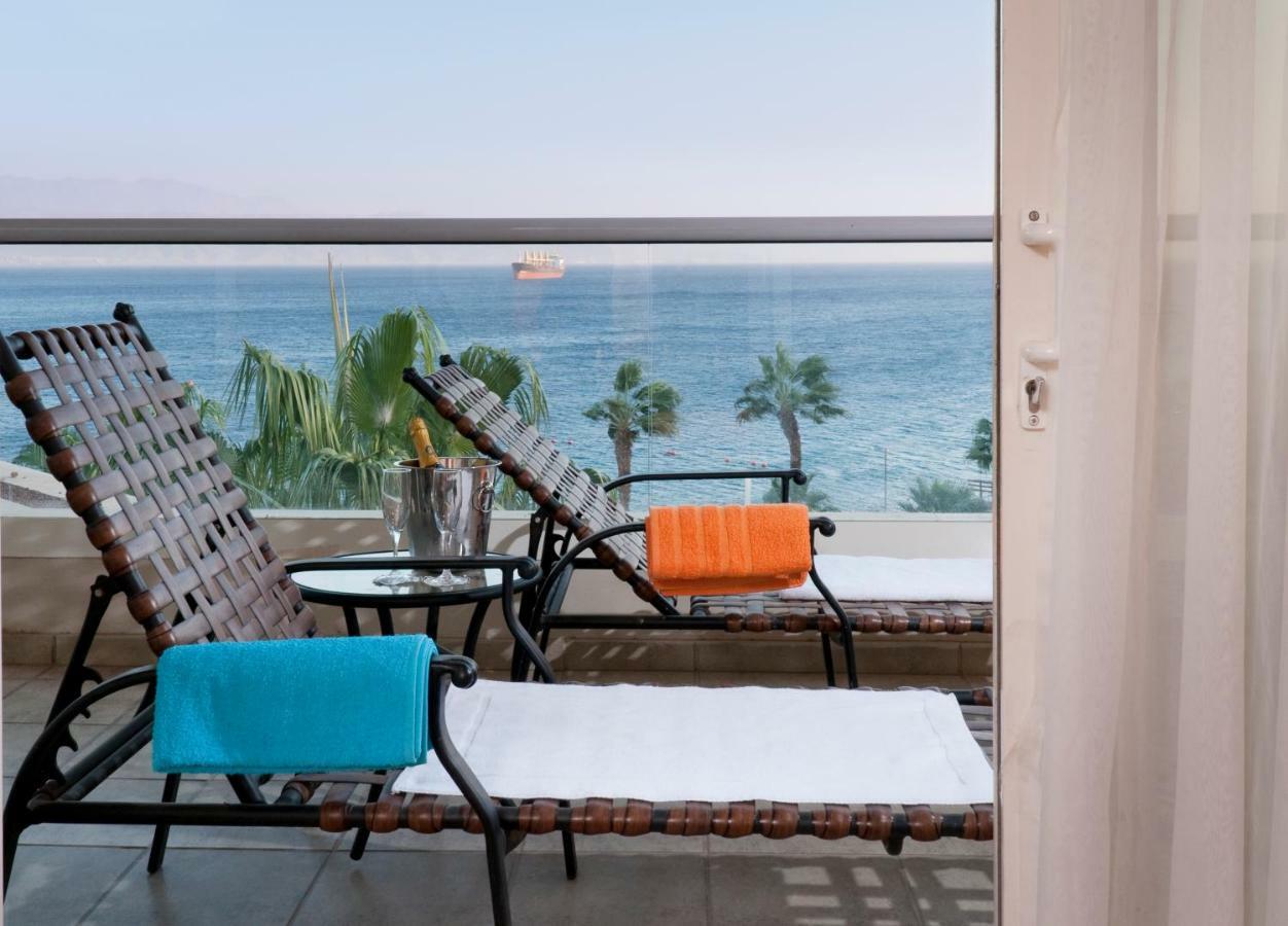 فندق Aria إيلات المظهر الخارجي الصورة A balcony at a hotel